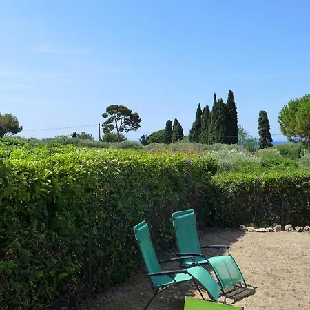 Les Trois Oliviers A *